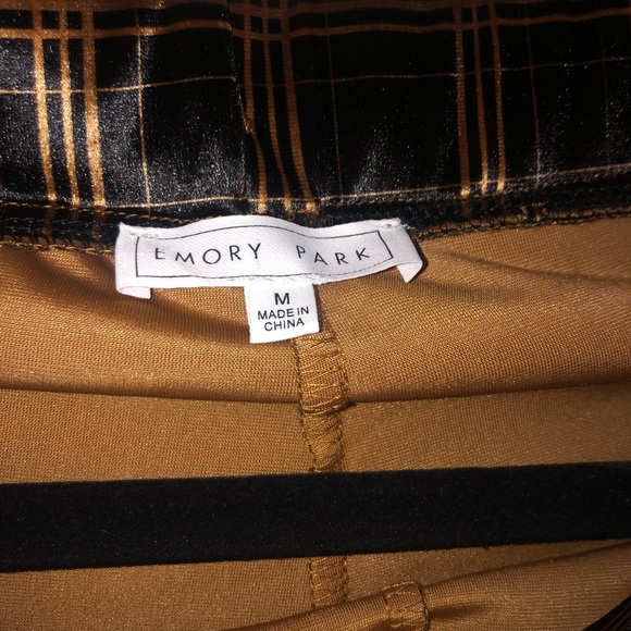 👇🏻$Reduced to lowest price. Gorgeous Emory Park flare pants in velvet size M - Picture 8 of 9